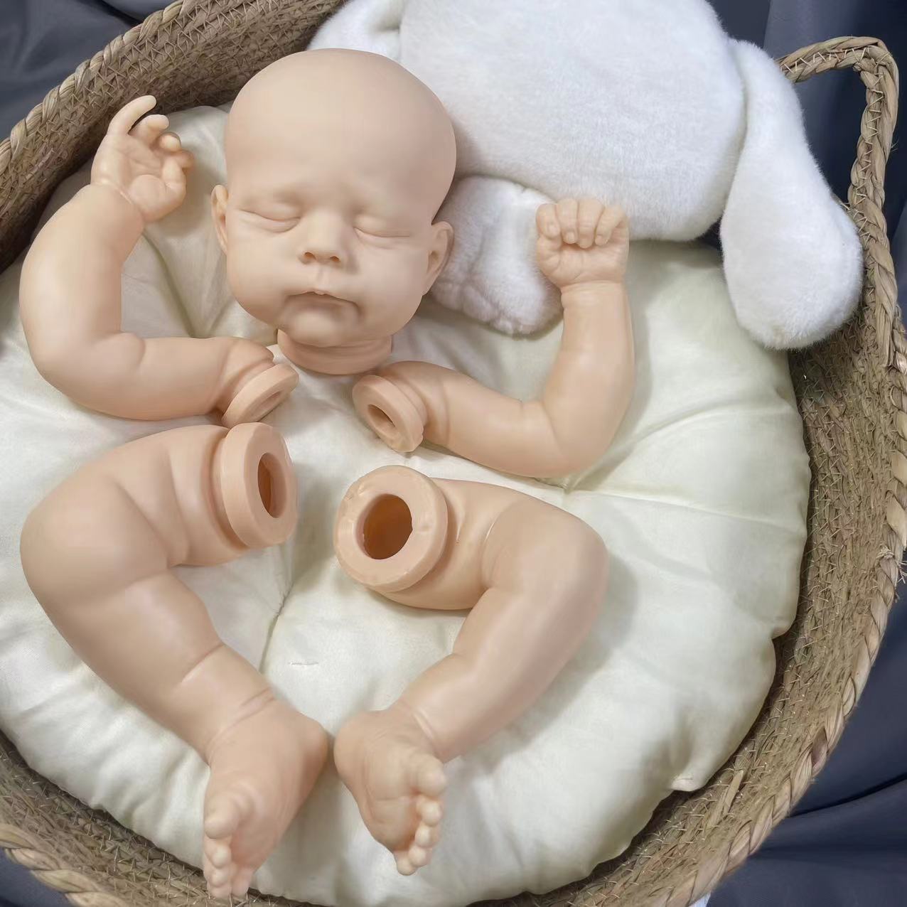 Baby Products Kit For Newborn - 21 cali Eric/Erica Reborn zestaw lalek